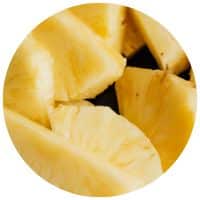 ananas s bromelínem proti cucflekům